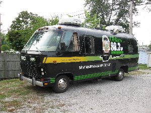 The Oldies 98.3FM RV At WIOE