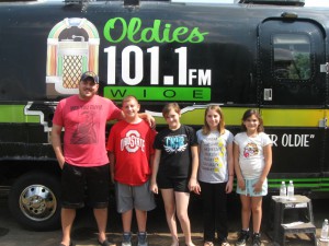 The Oldies 101 RV At The Ramos Family At The 2017 Homes On Parade.  Saturday, September 16th, 2017