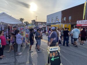 Hundreds enjoying the Mentone Egg Festival with WIOE!